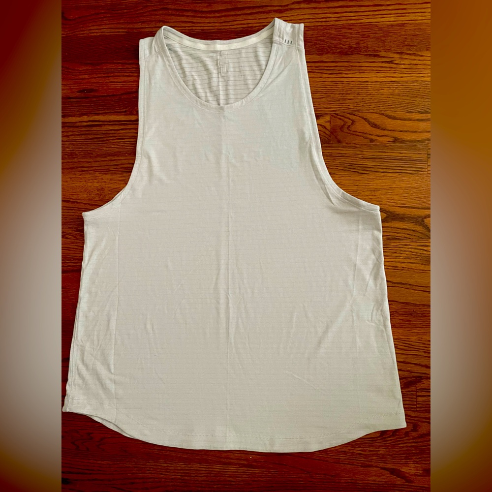 Lululemon License to Train Tank